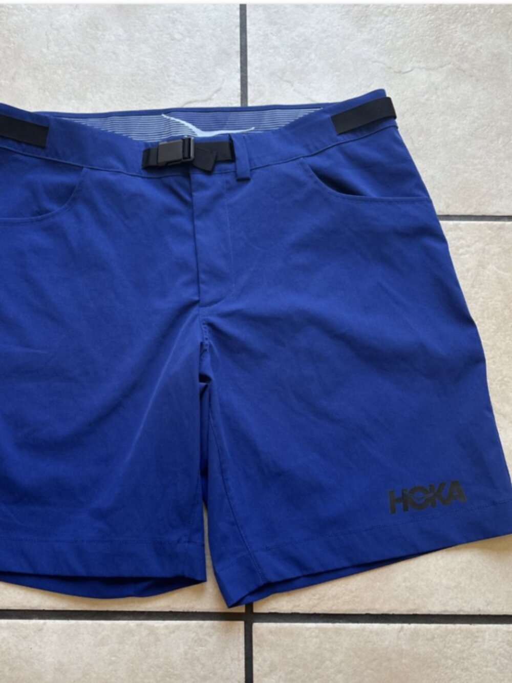 Hoka One One Men’s L Sky Belted Shorts Stretch Logo Outdoor Performance Blue
